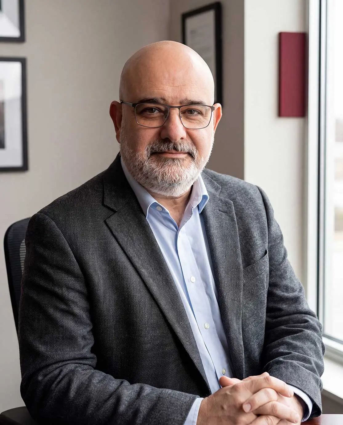 Portrait de Ramin Khodaie, consultant réglementé en immigration canadienne
